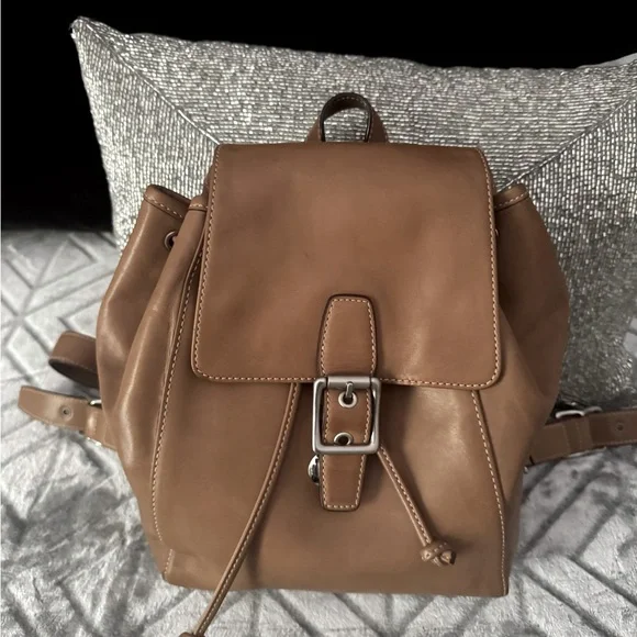 Coach Legacy Tan Leather Backpack Coach D3W 9858 Legacy Tan Leather Drawstring Backpack | eBay main image 4
